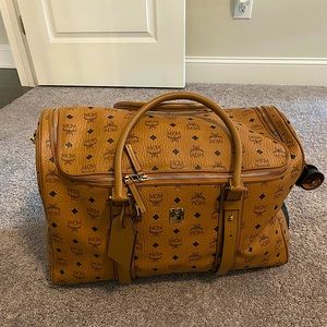 mcm pet carrier